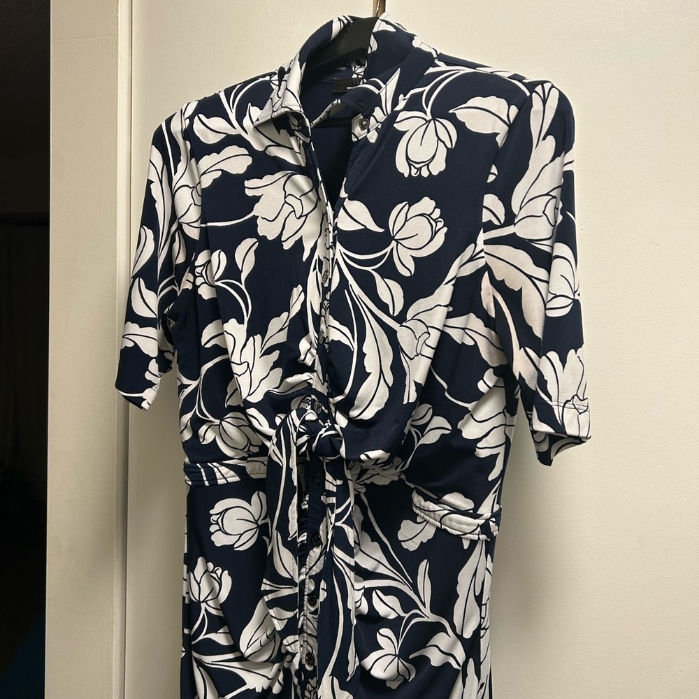 White House Black Market: Short Sleeve Matte Jersey Ruched Tie-Front Midi Dress
